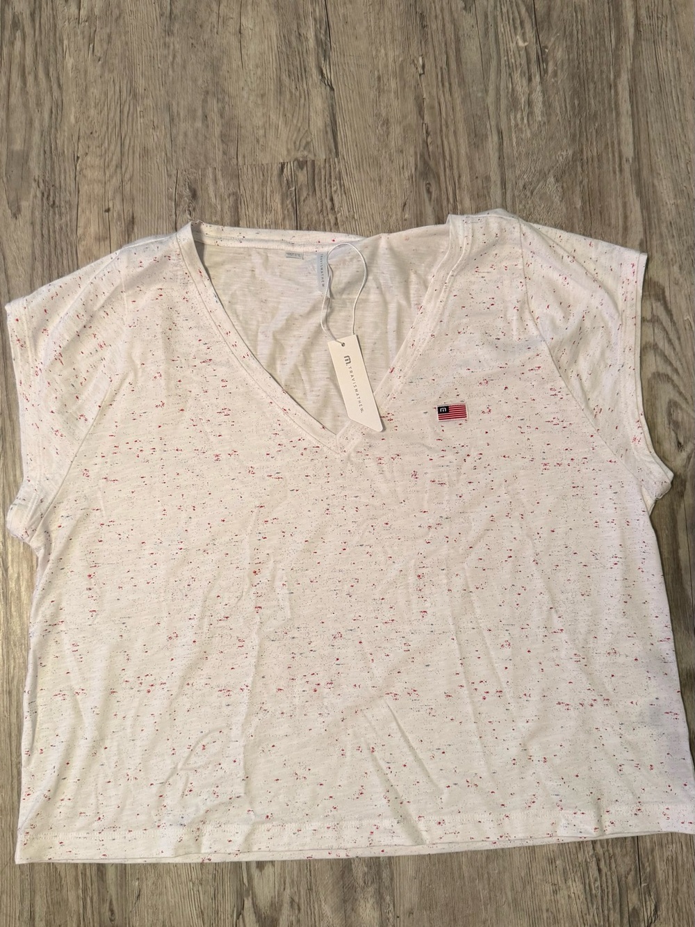 TravisMathew White Speckled V Neck Tee USA Flag NWT Casual Top large